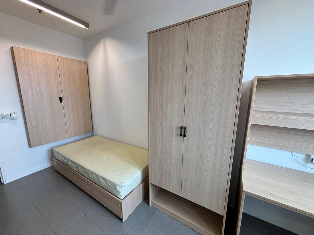 Aluminium wardrobe as part of home renovation Singapore