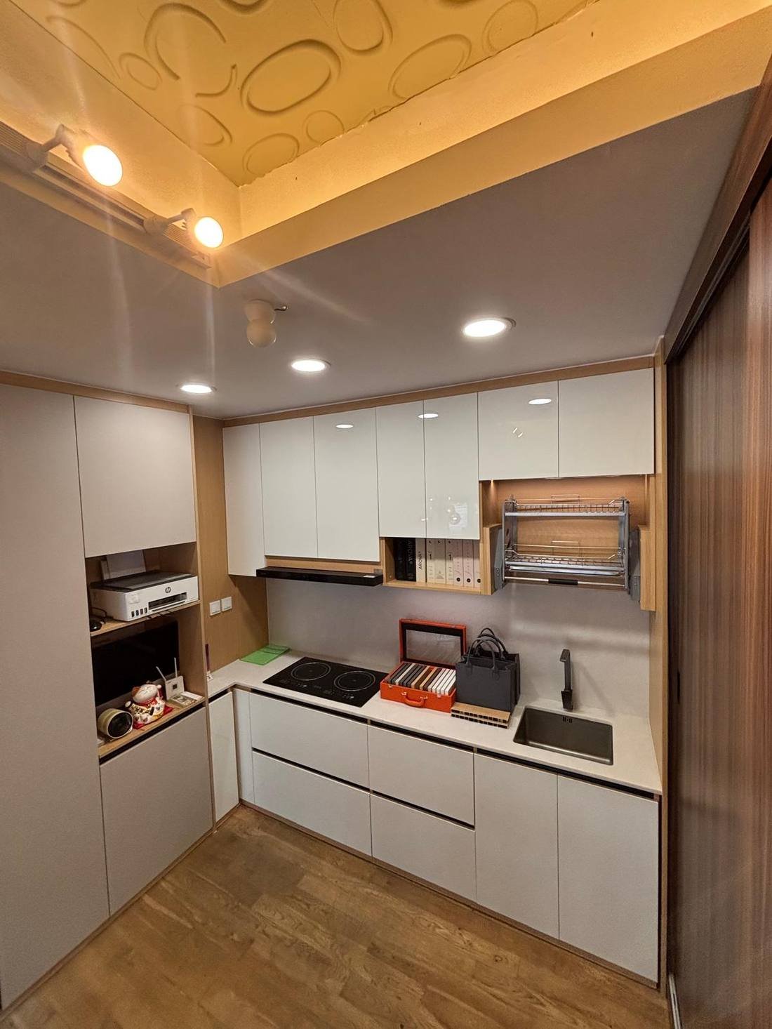 Commercial & Showroom Singapore, Design Profession project photo