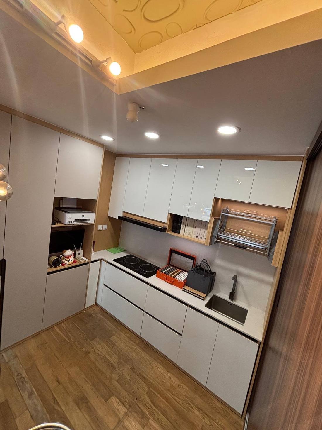 Commercial & Showroom Singapore, Design Profession project photo